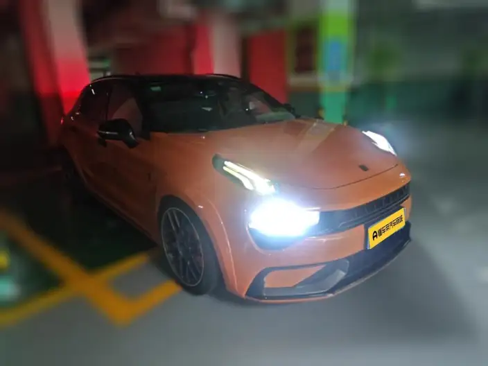 Lynk & Co 02 Hatchback 2021 Model 2.0TD Hatchback Halo – фото 3
