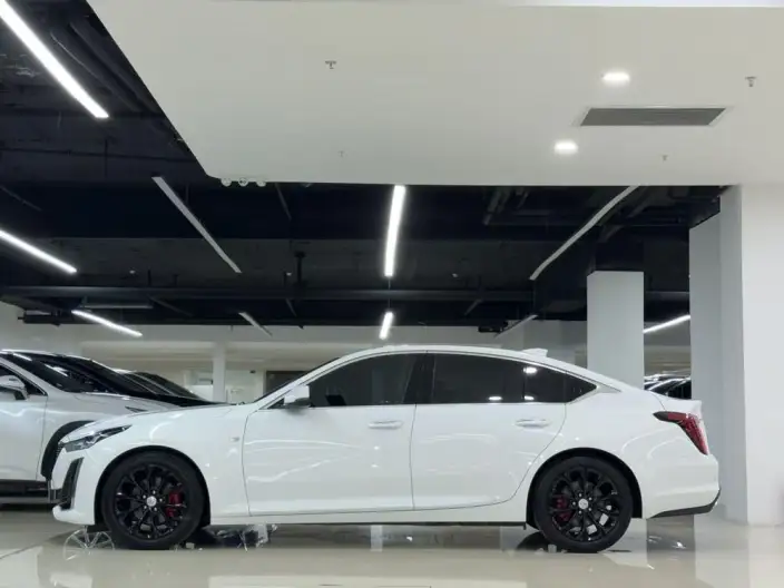 Cadillac CT5 2022 Model 28T Luxury Model – фото 3