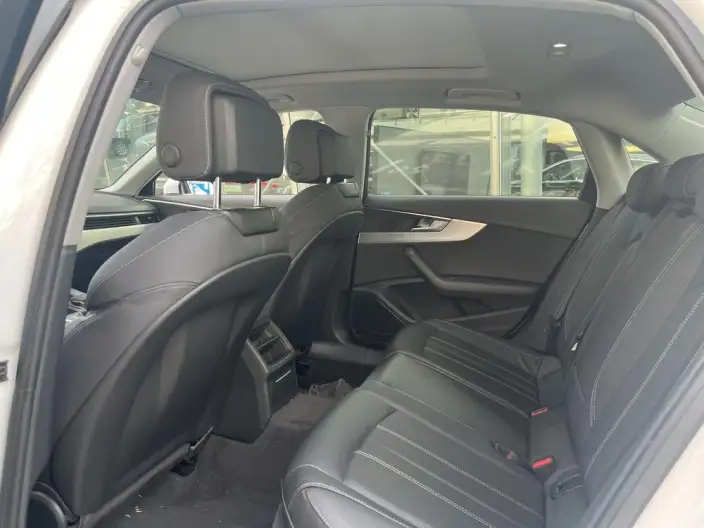 Audi A4 L 2020 Model 40 TFSI Fashion Dynamic Model – фото 8