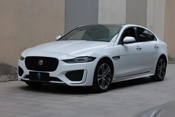 Jaguar XE L 2021 Model 2.0T 200PS R-DYNAMIC Youth Sports Edition