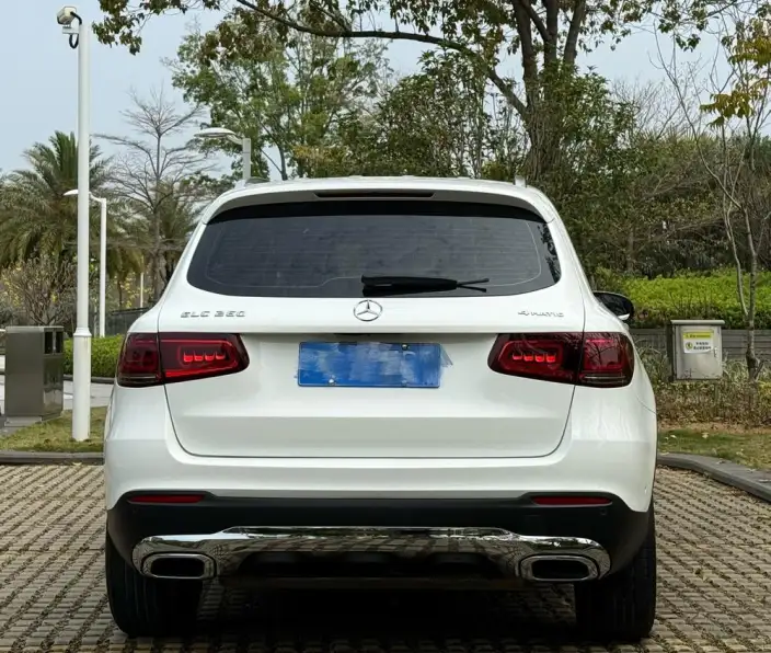 Mercedes-Benz GLC 2021 Model GLC 260 L 4MATIC Dynamic Model – фото 3