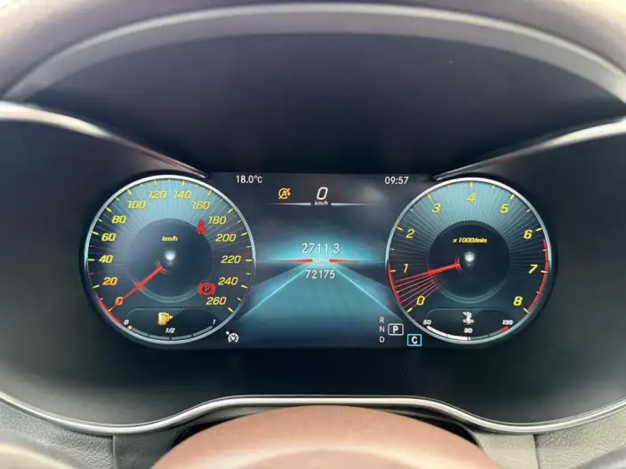 Mercedes-Benz GLC 2021 Model GLC 260 L 4MATIC Dynamic Model – фото 12
