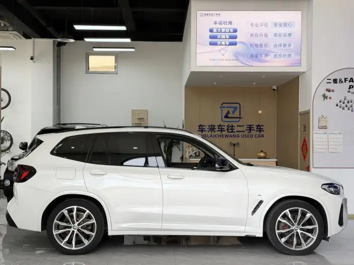 BMW X3 2022 Model xDrive30i Exclusive Model M Night Set – фото 5