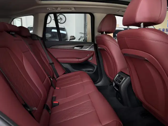 BMW X3 2022 Model xDrive30i Exclusive Model M Night Set – фото 17
