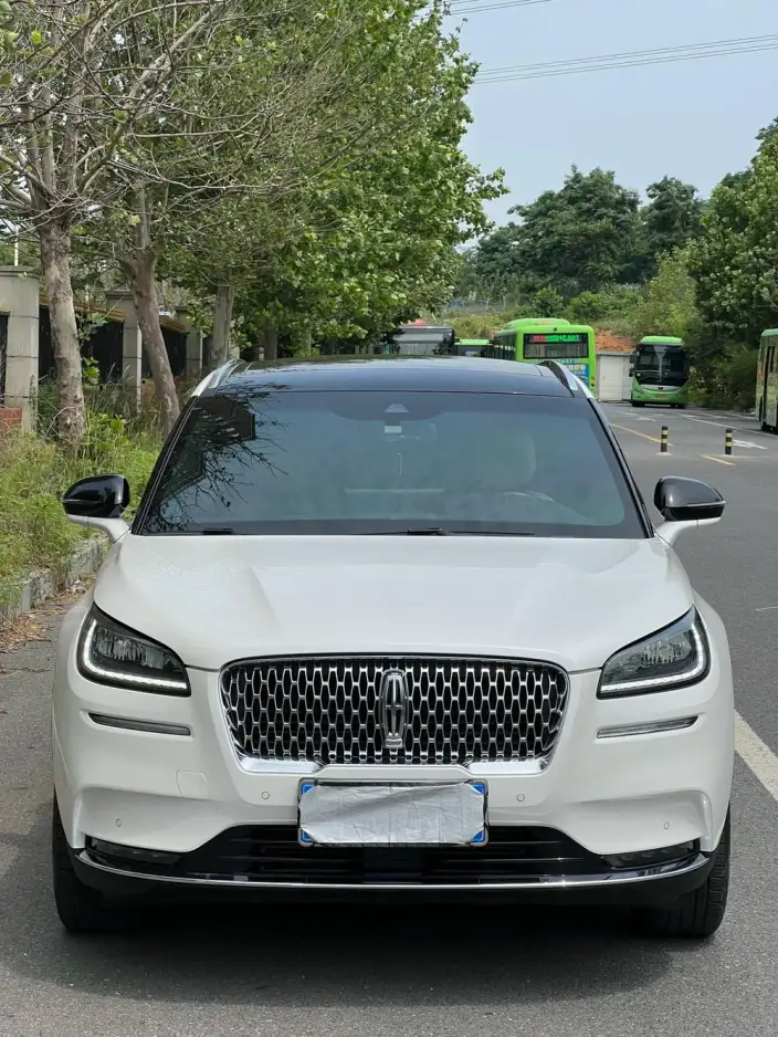 Lincoln Corsair 2022 Model Facelift 2.0T 2WD Zunya Edition – фото 2