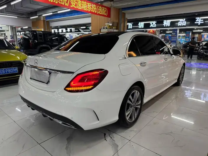 Mercedes-Benz C-Class 2021 Model C 200 L Dynamic Model Sports Edition – фото 6