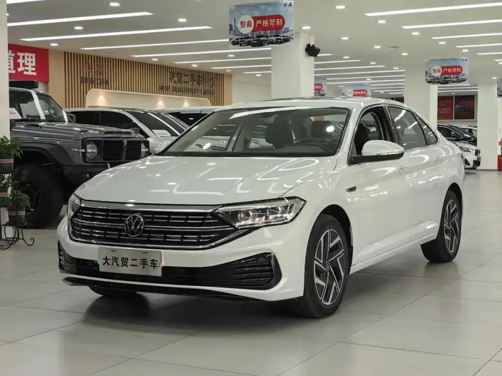 Volkswagen Sagitar 2023 Model 200TSI DSG Beyond Edition – фото 1