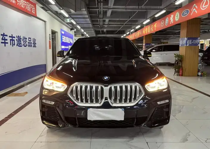 BMW X6 2021 Model xDrive40i M Sports Set