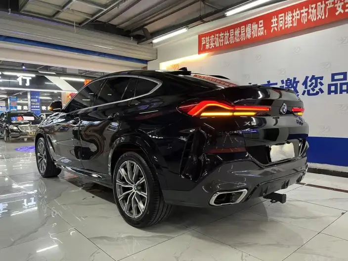 BMW X6 2021 Model xDrive40i M Sports Set