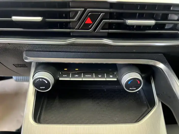 Geely Binyue 2023 Model 1.5T DCT Platinum edition – фото 10