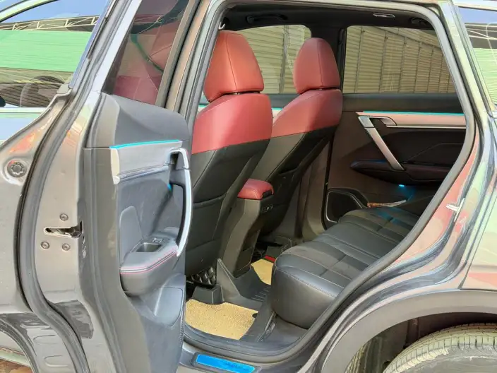 Geely Binyue 2021 Model 260T DCT Honor Edition – фото 16