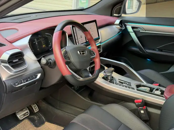 Geely Binyue 2021 Model 260T DCT Honor Edition – фото 17