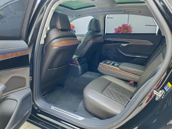 Audi A8 2021 Model A8L 50 TFSI quattro Luxury Model – фото 20