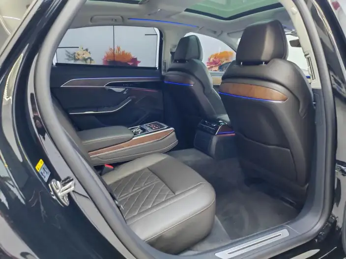 Audi A8 2021 Model A8L 50 TFSI quattro Luxury Model – фото 21