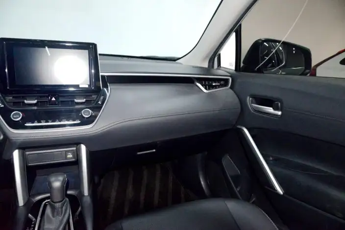 Toyota Corolla Cross 2022 Model 2.0L Ultimate Edition – фото 11
