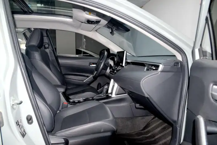 Toyota Corolla Cross 2022 Model 2.0L Ultimate Edition – фото 13