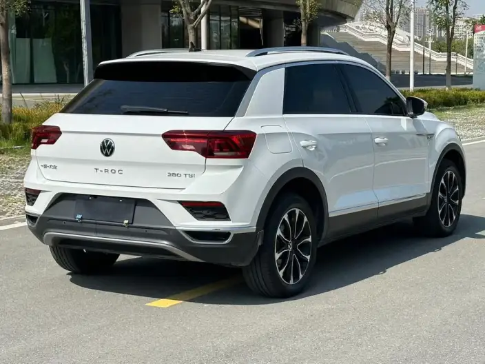 Volkswagen T-Roc 2021 Model 280TSI DSG 2WD Elite Zhilian Edition – фото 6