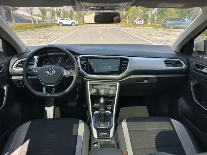 Volkswagen T-Roc 2021 Model 280TSI DSG 2WD Elite Zhilian Edition – фото 7