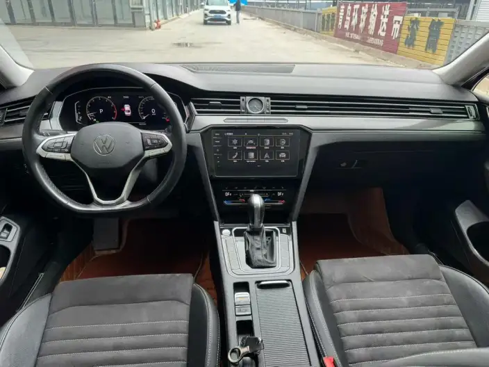 Volkswagen Magotan 2020 Model 330TSI DSG Luxury Model – фото 7