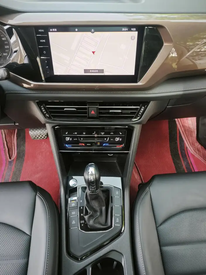 Volkswagen Tharu 2021 Model 330TSI 4WD Deluxe Edition – фото 15