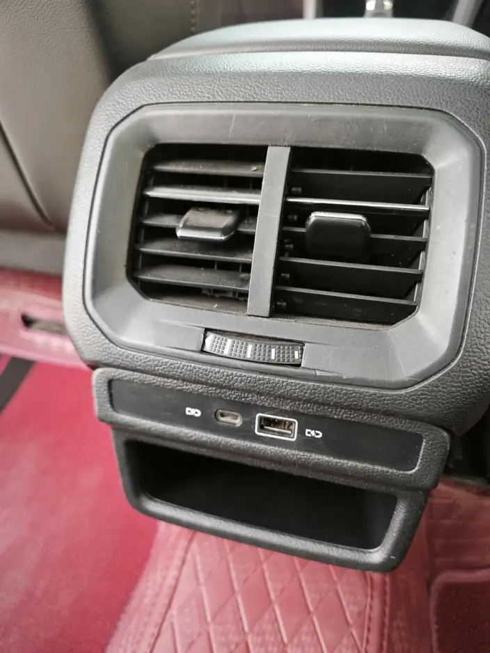 Volkswagen Tharu 2021 Model 330TSI 4WD Deluxe Edition – фото 19