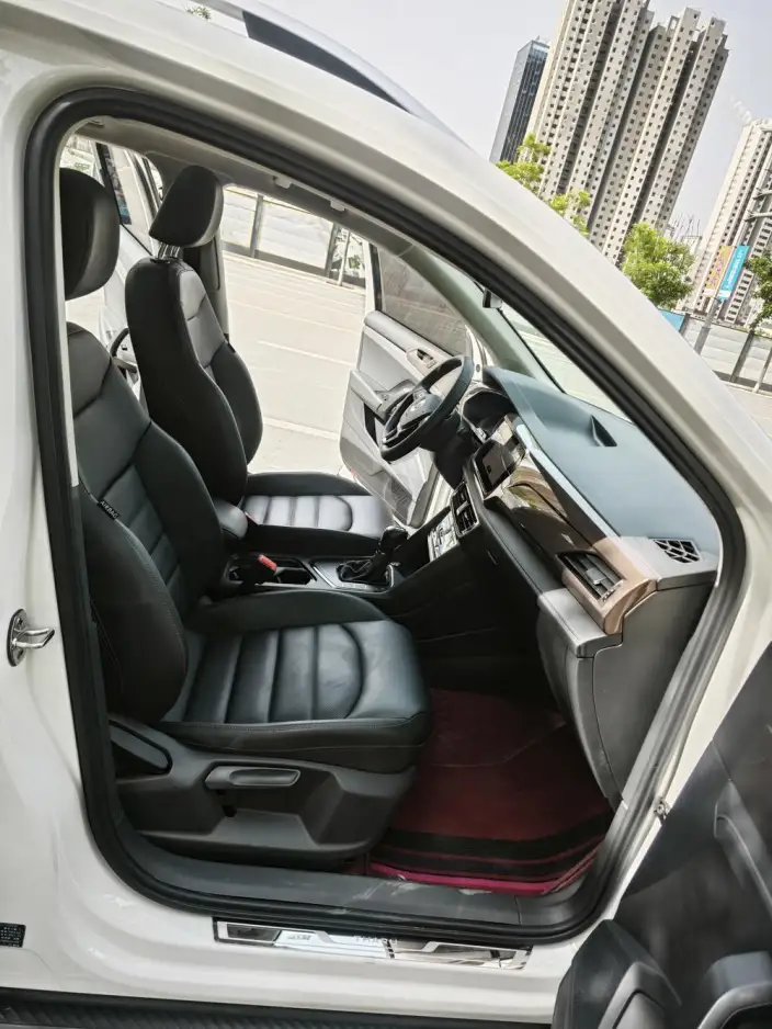 Volkswagen Tharu 2021 Model 330TSI 4WD Deluxe Edition – фото 25