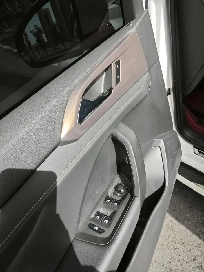 Volkswagen Tharu 2021 Model 330TSI 4WD Deluxe Edition – фото 27