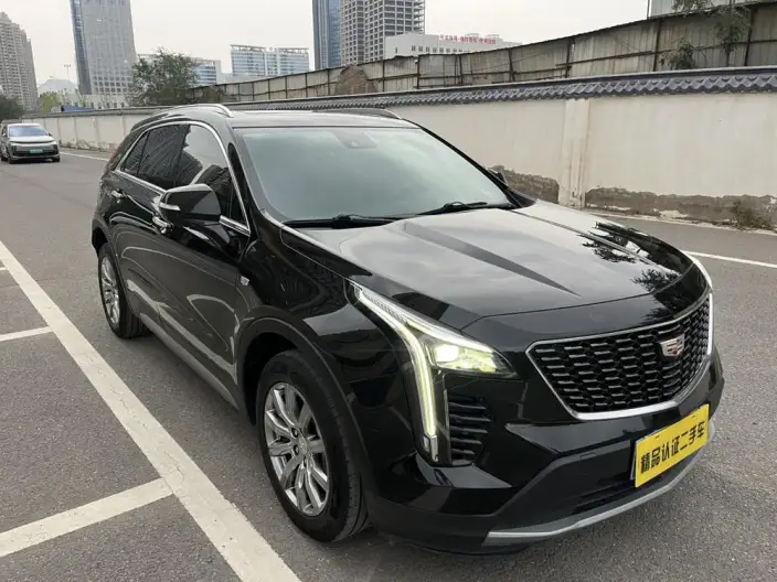 Cadillac XT4 2022 Model 28T 2WD Luxury Model – фото 3