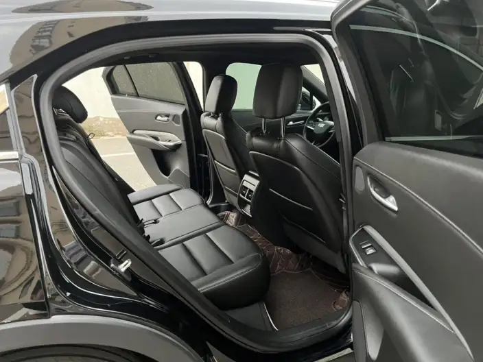 Cadillac XT4 2022 Model 28T 2WD Luxury Model – фото 18