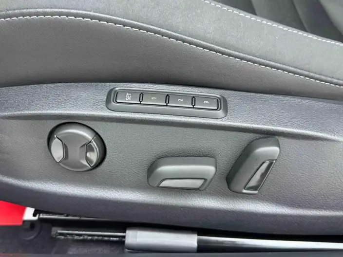 Volkswagen CC 2024 Model 380TSI Eye-catching version – фото 16
