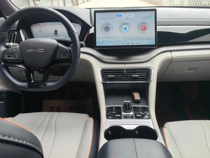 BYD Song PLUS DM 2023 Model DM-i Champion Edition 110KM Flagship Model – фото 10
