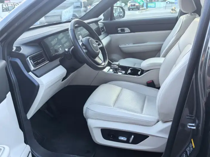 Li Auto ONE 2021 Model Extended Range 6 seat Edition – фото 10