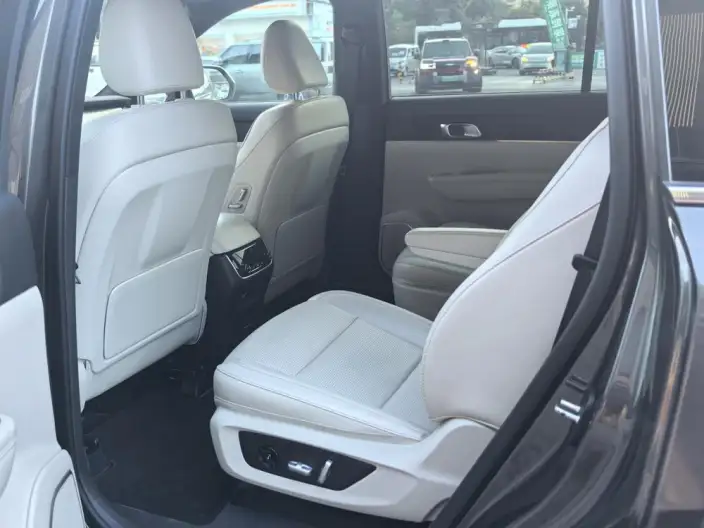 Li Auto ONE 2021 Model Extended Range 6 seat Edition – фото 12