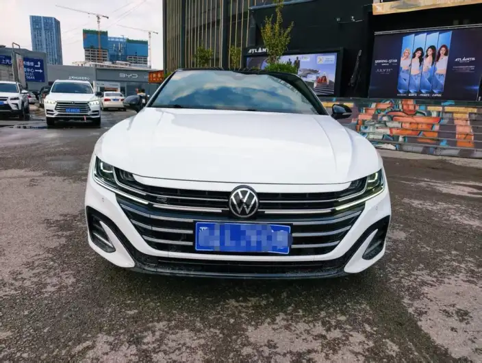 Volkswagen CC 2023 Model 380TSI Eye-catching version – фото 2