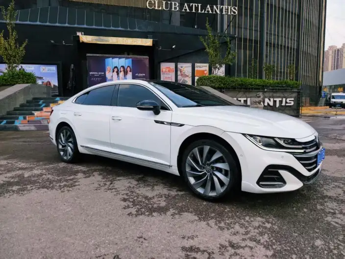 Volkswagen CC 2023 Model 380TSI Eye-catching version – фото 7