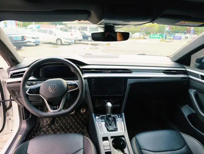 Volkswagen CC 2023 Model 380TSI Eye-catching version – фото 10