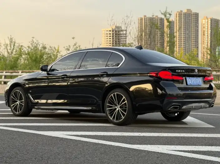 BMW 5 Series 2023 Model 530Li Leading Model M Sports Set – фото 5