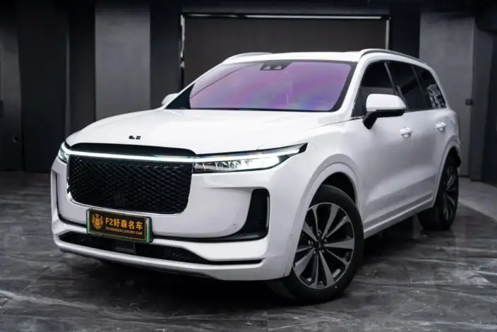 Li Auto ONE 2020 Model Extended Range 6 seat Edition – фото 1