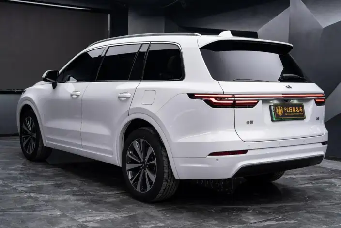 Li Auto ONE 2020 Model Extended Range 6 seat Edition – фото 4