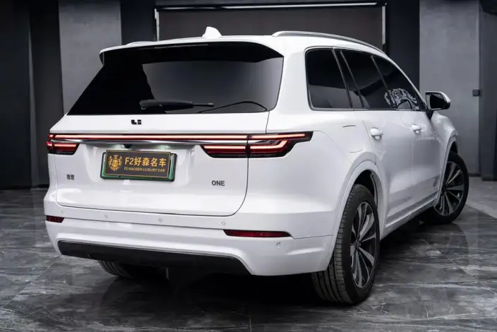Li Auto ONE 2020 Model Extended Range 6 seat Edition – фото 6