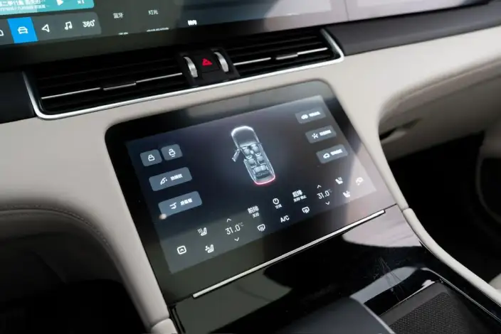 Li Auto ONE 2020 Model Extended Range 6 seat Edition – фото 12