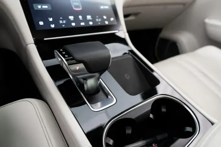 Li Auto ONE 2020 Model Extended Range 6 seat Edition – фото 16