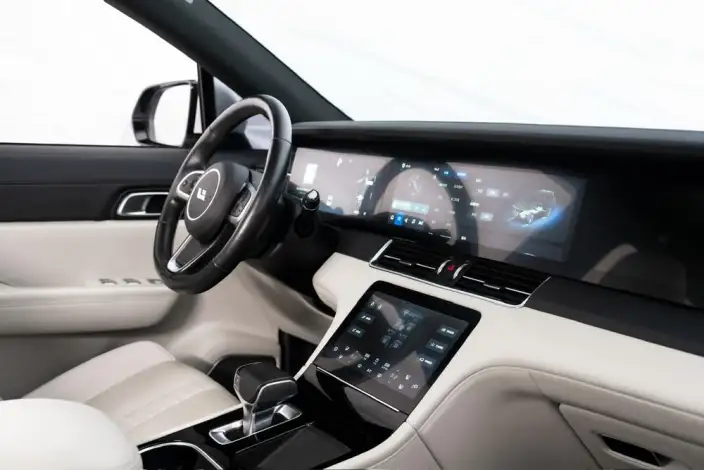 Li Auto ONE 2020 Model Extended Range 6 seat Edition – фото 18