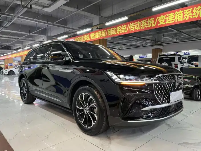 Nautilus 2023 Model 2.0T 4WD Exclusive Edition – фото 3