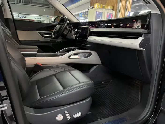 Nautilus 2023 Model 2.0T 4WD Exclusive Edition – фото 9