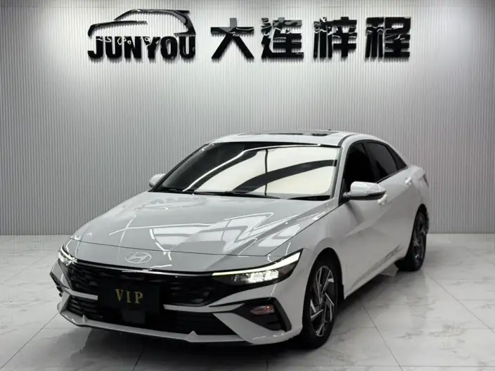 Hyundai Ioniq 2023 Model 1.5L CVT GLX Elite Edition – фото 1