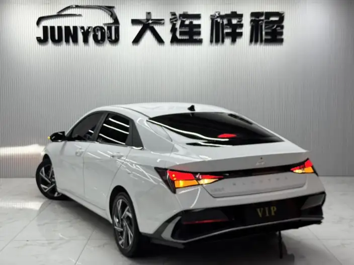 Hyundai Ioniq 2023 Model 1.5L CVT GLX Elite Edition – фото 5