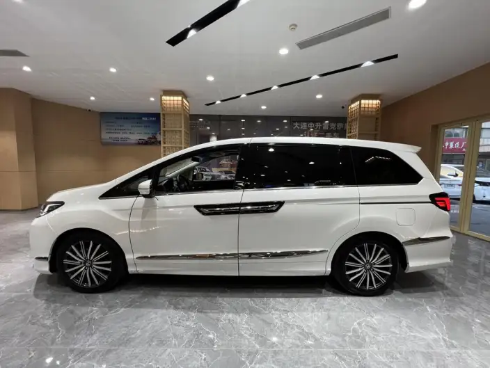 Honda Elysion 2022 Model 2.0L Hybrid Deluxe Edition – фото 3