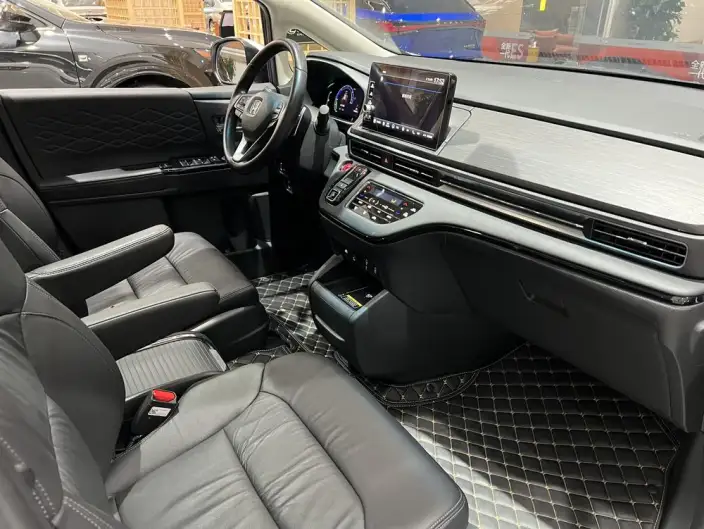 Honda Elysion 2022 Model 2.0L Hybrid Deluxe Edition – фото 16