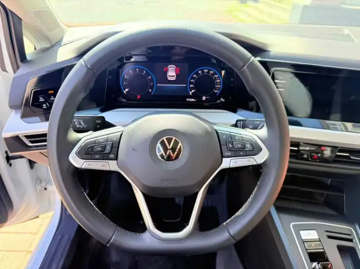 Volkswagen Golf 2021 Model 280TSI DSG Pro – фото 6